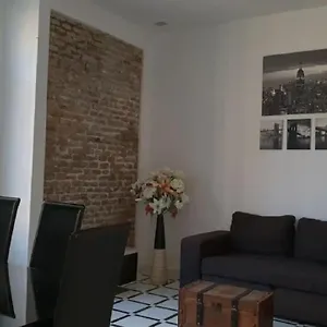 https://postigo-maestranza-apartamento-kainga-homes.es-andalucia.com
